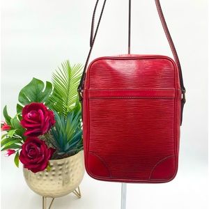 🔥Louis Vuitton Danube Red Epi Leather VTG Crossbody Shoulder Bag Pouch